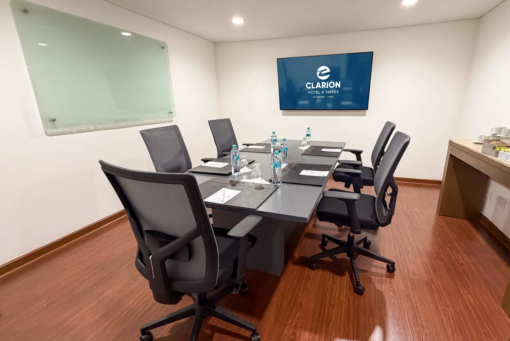 Salón El Rincón - Clarion Hotel & Suites